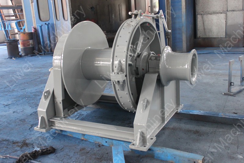 The working principle and advantages of hydraulic winch