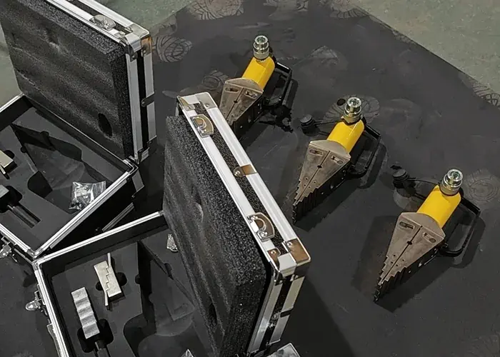 Professional Guide to Choosing the Right Flange Spreader for Industrial Maintenance