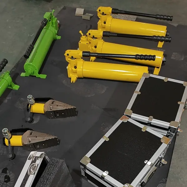 High-Performance Hydraulic Flange Spreaders for Safer Industrial Maintenance(2) advanced-flange-spreader-solutions-industrial-maintenance-2.webp