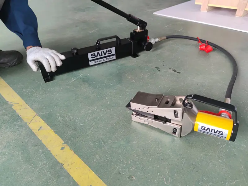 Reliable High-Force Flange Spreaders for Demanding Industrial Applications